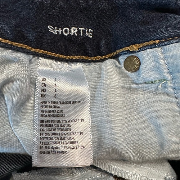 American Eagle Outfitters Women's Blue Denim Shorts size 4 (BLack Button) - Picture 11 of 12